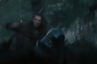 Snow White and the Huntsman (2012): Finn-vs-the-huntsman