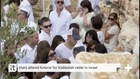 Stars Attend Funeral For Kabbalah Rabbi In Israel